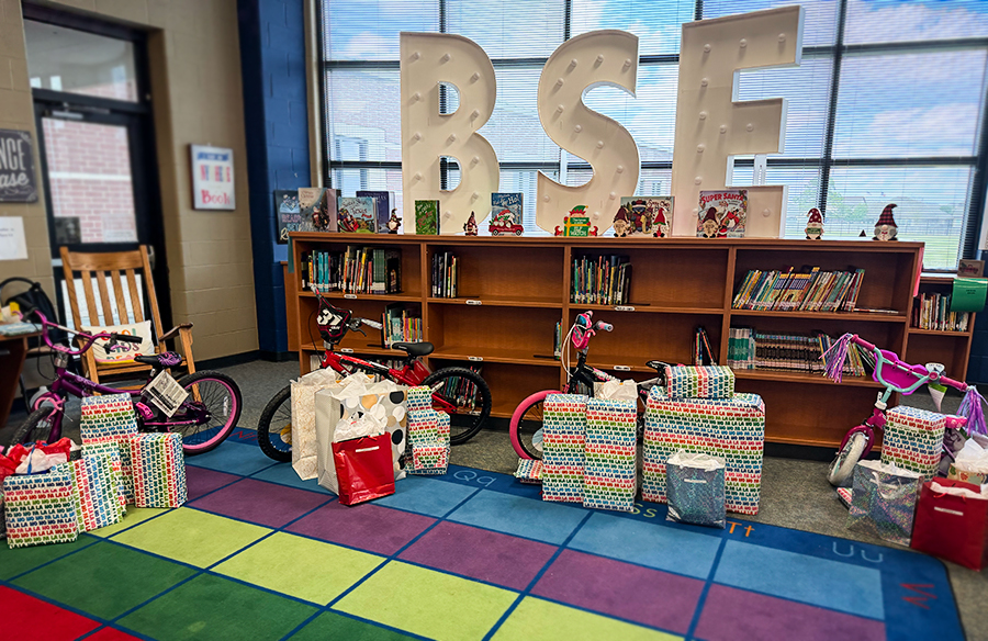 PIC Event Adopt A Family 01