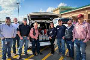 PIC Event Adopt A Family 03